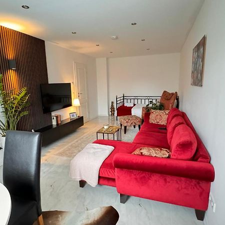 Relaxdays-Apartments 2 Garten Und Pool- Mitbenutzung, Kostenloser Parkplatz, Kontaktloser Checkin, Wifi Mit Smarttv Gütersloh المظهر الخارجي الصورة