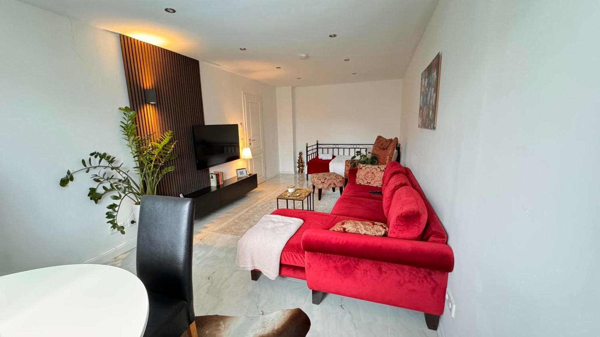 Relaxdays-Apartments 2 Garten Und Pool- Mitbenutzung, Kostenloser Parkplatz, Kontaktloser Checkin, Wifi Mit Smarttv Gütersloh المظهر الخارجي الصورة