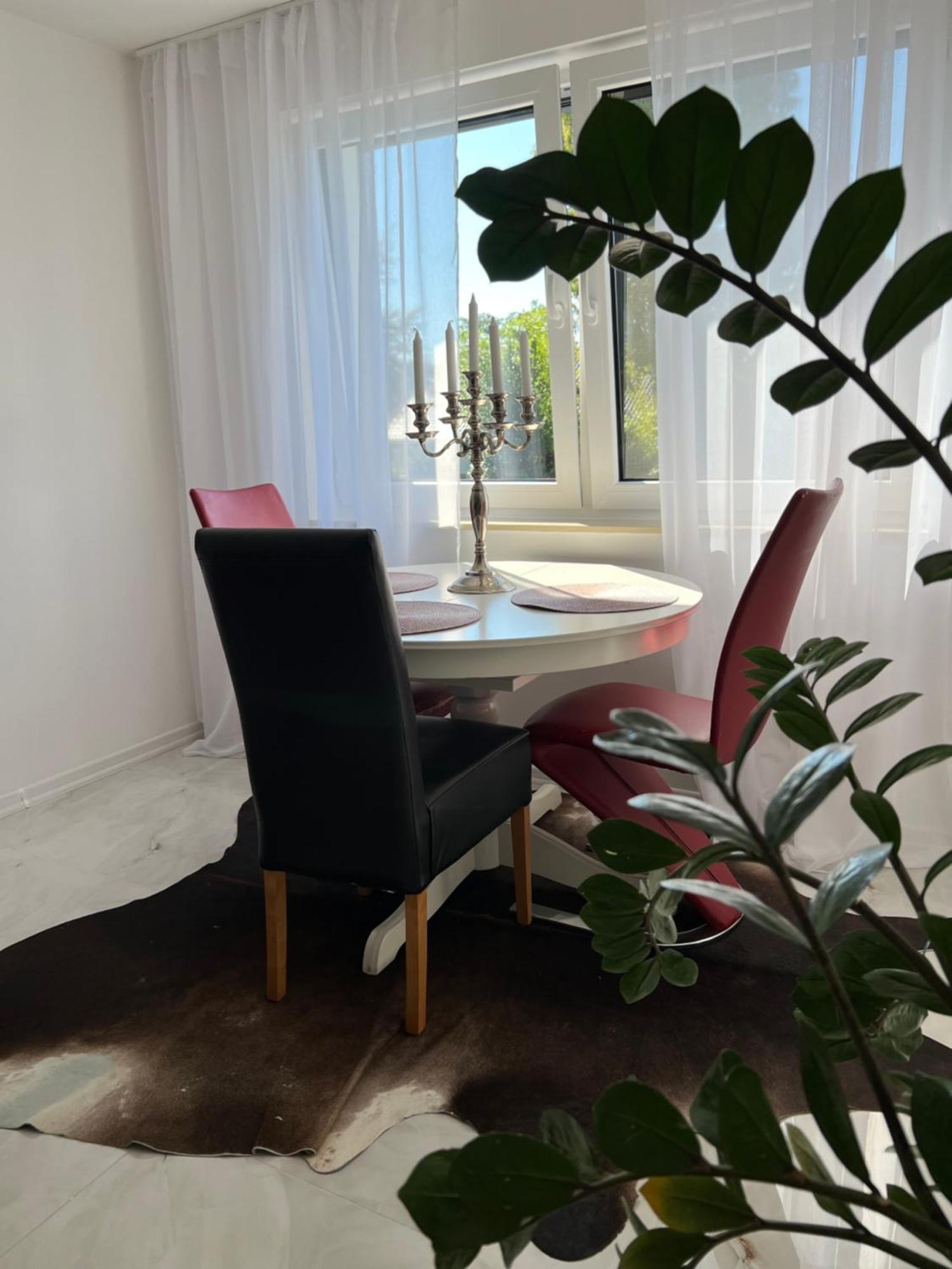 Relaxdays-Apartments 2 Garten Und Pool- Mitbenutzung, Kostenloser Parkplatz, Kontaktloser Checkin, Wifi Mit Smarttv Gütersloh المظهر الخارجي الصورة